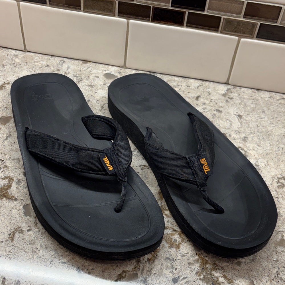 Teva Men's Black Flip-Flops